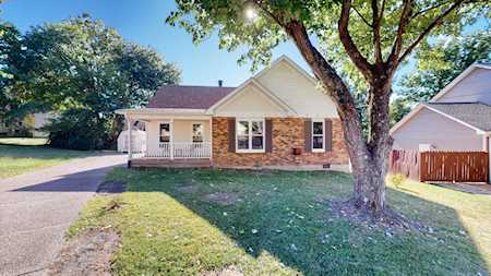 708 Woodbrier Ct Hermitage, TN 37076