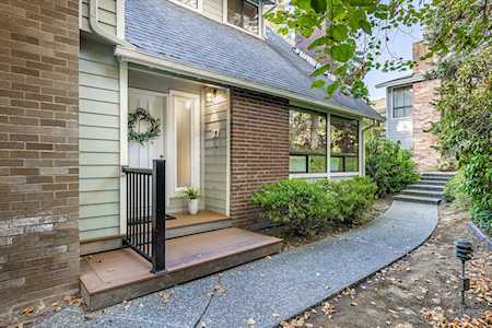 2440 140th Ave NE #37 Bellevue, WA 98005
