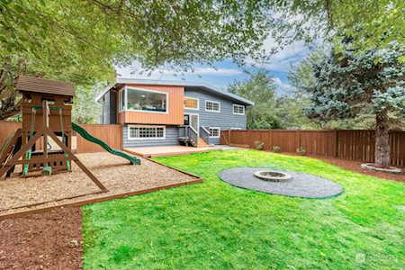 925 Pickett Ave NE North Bend, WA 98045