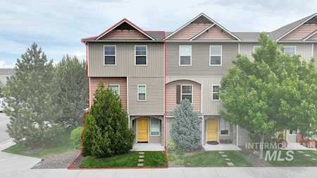 8861 W Pine Valley Lane Boise, ID 83709