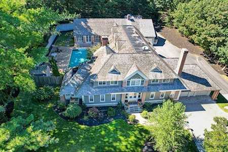 6 North Hill Dr Lynnfield, MA 01940