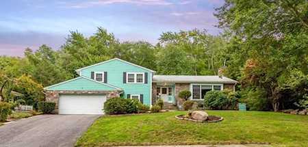 176 Hilltop St Milton, MA 02186