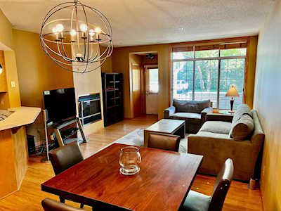 2703 Autumnwood Lane Minnetonka, MN 55305
