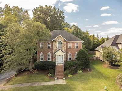 5107 Spiral Wood Drive Clemmons, NC 27012