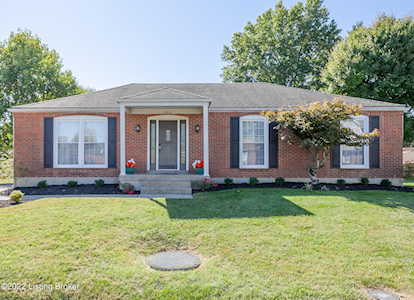 7413 Spring House Ln Louisville, KY 40291