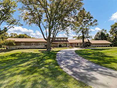 14820 Sugarwood Trail Dr Chesterfield, MO 63017