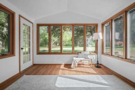 2574 Western Avenue N Roseville, MN 55113