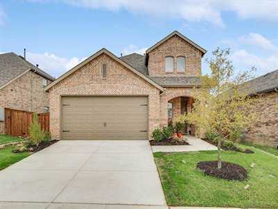 1720 Coronet Avenue Aubrey, TX 76227