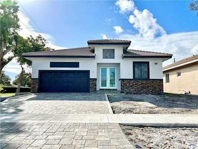 238 SE 2nd Ter Dania Beach, FL 33004