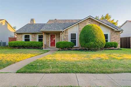 1322 Crestview Drive Allen, TX 75002