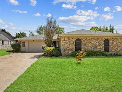 6504 Riddle Drive North Richland Hills, TX 76182