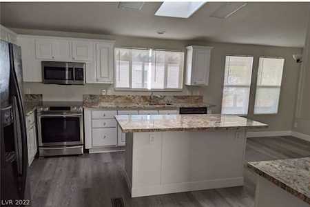 2729 Quebec Ct Las Vegas, NV 89142