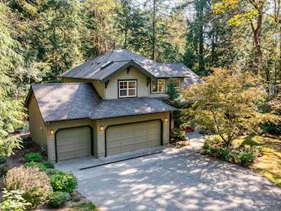 15838 266th Ave SE Issaquah, WA 98027