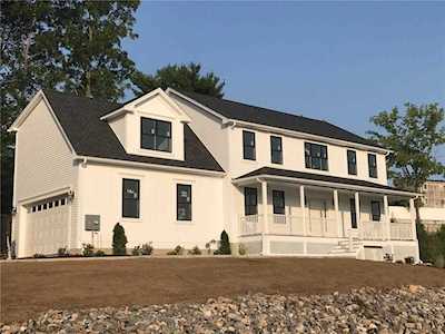 109 Fairhaven Rd Cumberland, RI 02864
