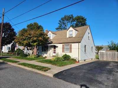 128 Second St Pawtucket, RI 02861