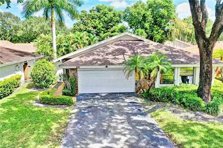 106 Kensington Rd Hollywood, FL 33021