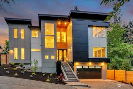 15366 Juanita Dr NE Kenmore, WA 98028