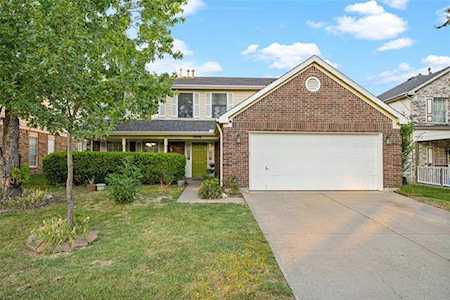 2858 Perrine Place Grand Prairie, TX 75052