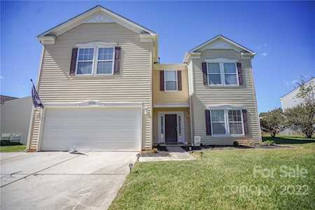 1970 Leesburg Dr Clover, SC 29710