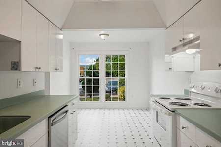 10989 Tower Place Manassas, VA 20109