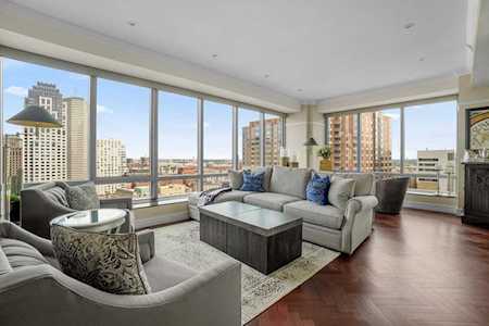 2 Avery St #22H Boston, MA 02111