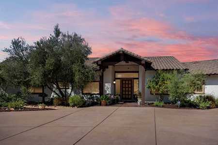 32413 Lilac Rd Valley Center, CA 92082