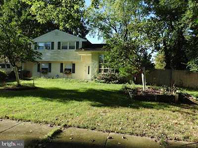8 Russell Terrace Cherry Hill, NJ 08034