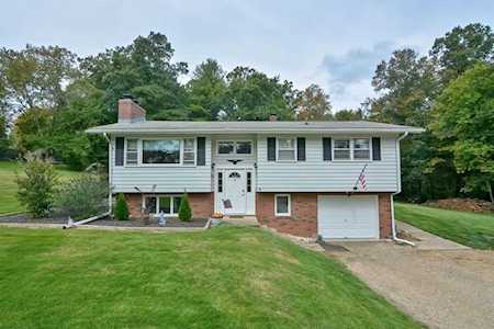 8 Brickyard Rd North Brookfield, MA 01535