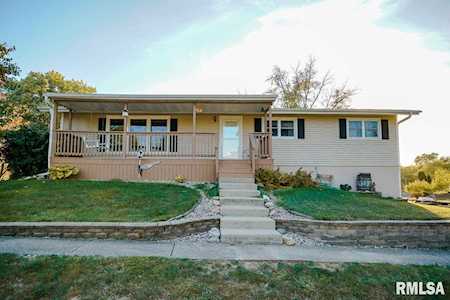 308 Pontiac Rd Marquette Heights, IL 61554