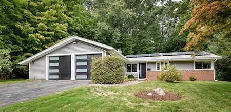 6 Ruthellen Road Framingham, MA 01701