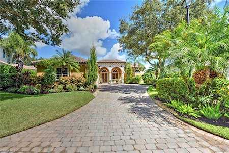 4000 Treadwater Ct Naples, FL 34109