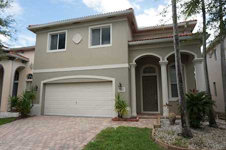 1099 Center Stone Lane Riviera Beach, FL 33404