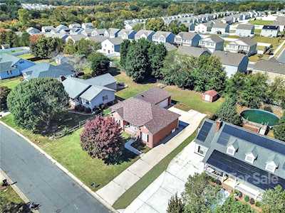 3644 Farm Lake Dr Concord, NC 28027