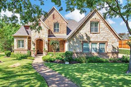 9211 E Par View Circle Grand Prairie, TX 75104
