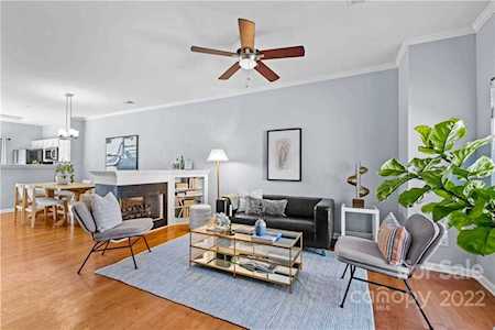 1146 Kurt Ct Charlotte, NC 28209