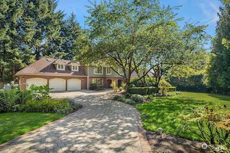 2638 134th Ave NE Bellevue, WA 98005