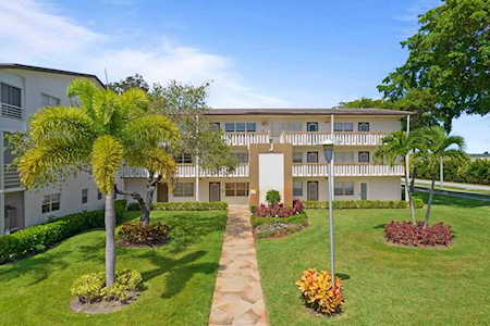 404 Mansfield J #404 Boca Raton, FL 33434
