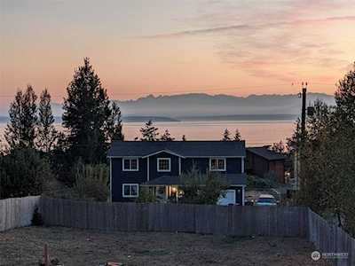 1172 Leahy Dr Coupeville, WA 98239