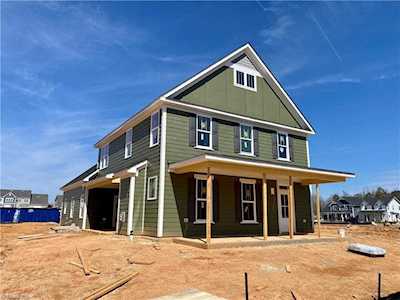 1734 Eastover Drive Kernersville, NC 27284