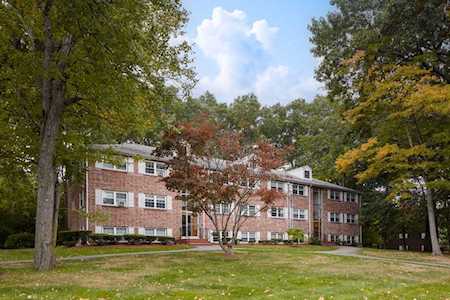 52 Farrwood Ave #2 North Andover, MA 01845