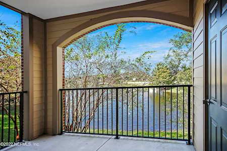 7800 Point Meadows DR Jacksonville, FL 32256