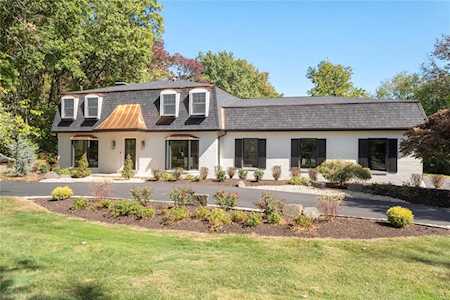 1924 Windmoor Place Town And Country, MO 63131