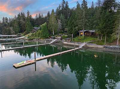 179 Cedar Ln NW Gig Harbor, WA 98335