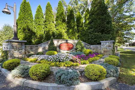 16 Kensington Way #16 Tewksbury, MA 01876