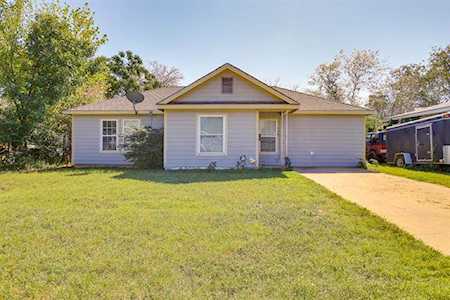 308 E Spurgeon Street Fort Worth, TX 76115