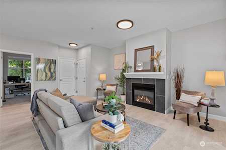 23420 SE Black Nugget Rd #C202 Issaquah, WA 98029
