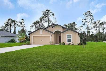1467 Voltaire St Deltona, FL 32725