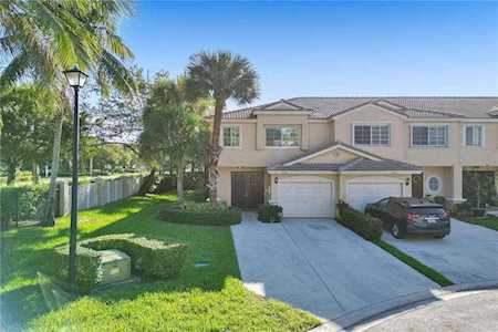 5966 NW 47th Ter Coconut Creek, FL 33073