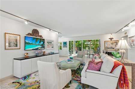 4772 West Blvd #E-102 Naples, FL 34103