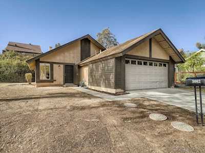 3002 Rockcliff Ln Spring Valley, CA 91977